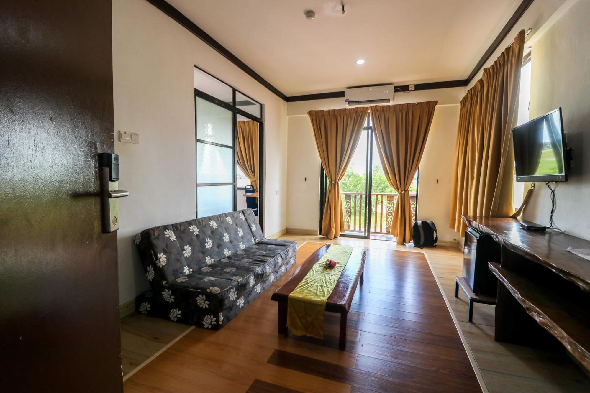 Am Transit Inn, Kuala Terengganu Buitenkant foto