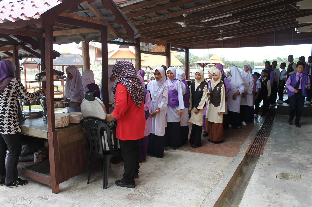 Am Transit Inn, Kuala Terengganu Buitenkant foto