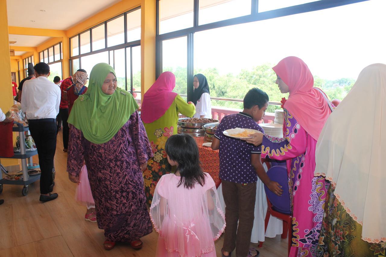 Am Transit Inn, Kuala Terengganu Buitenkant foto