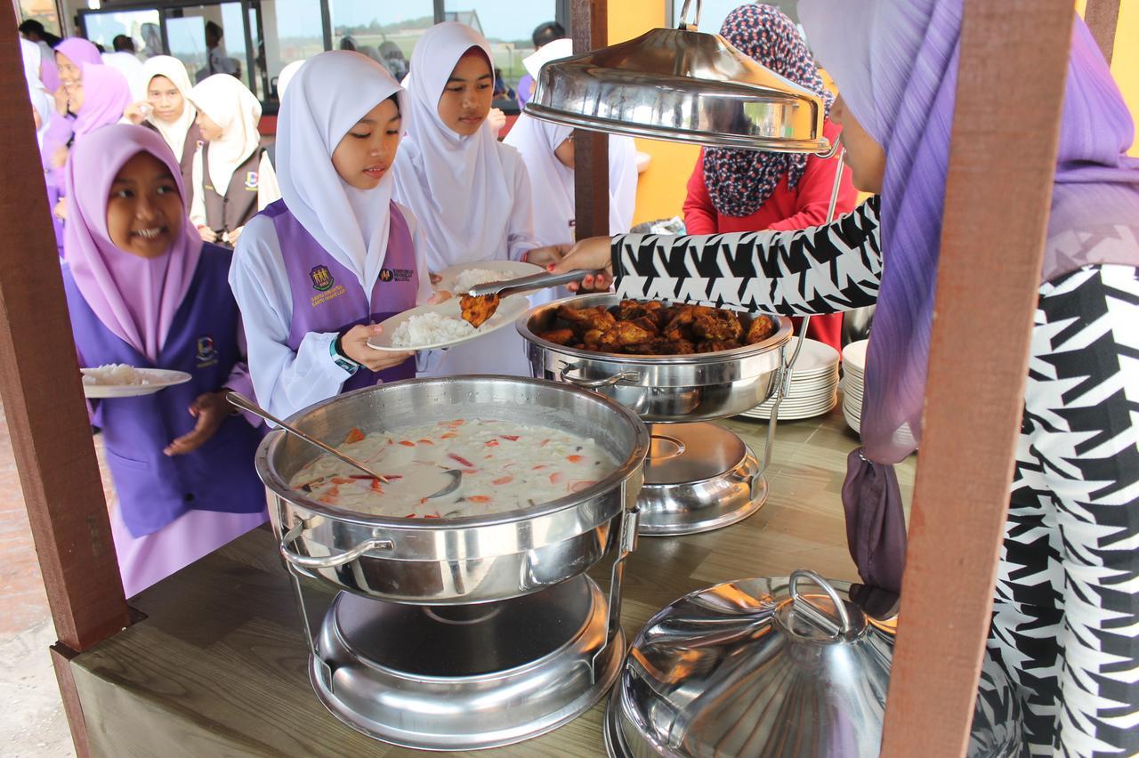 Am Transit Inn, Kuala Terengganu Buitenkant foto